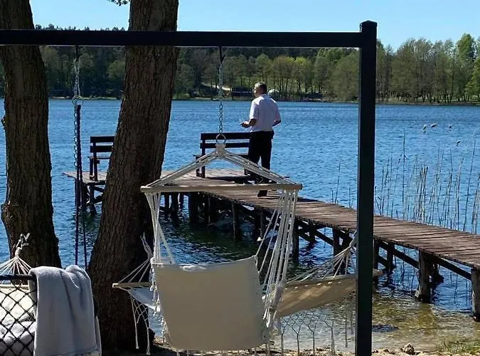 Nad Jeziorem Sukiel Z Wlasna Plaza Olštýn