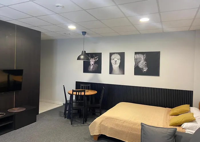 Nad Jeziorem Sukiel Z Wlasna Plaza *